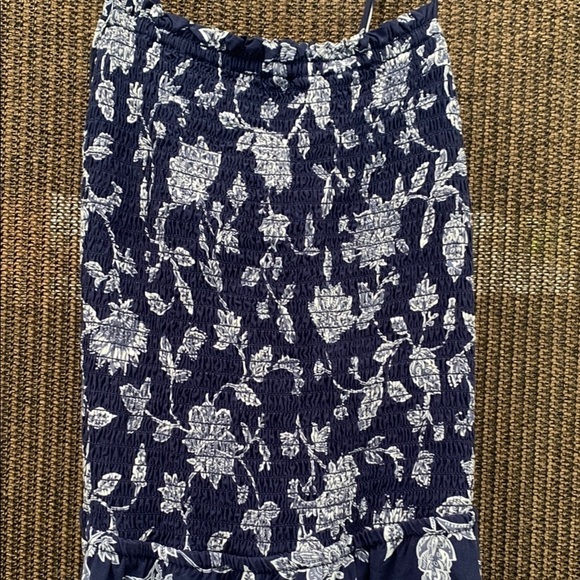 Signature Reitmans Blue and White Pleated Maxi dress - Picture 3 of 7